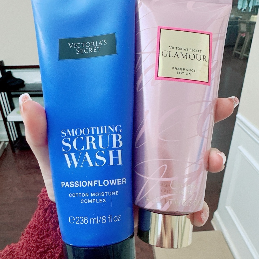 Victoria’s Secret Passionflower Scrub Wash & Glamour Lotion Set – all new